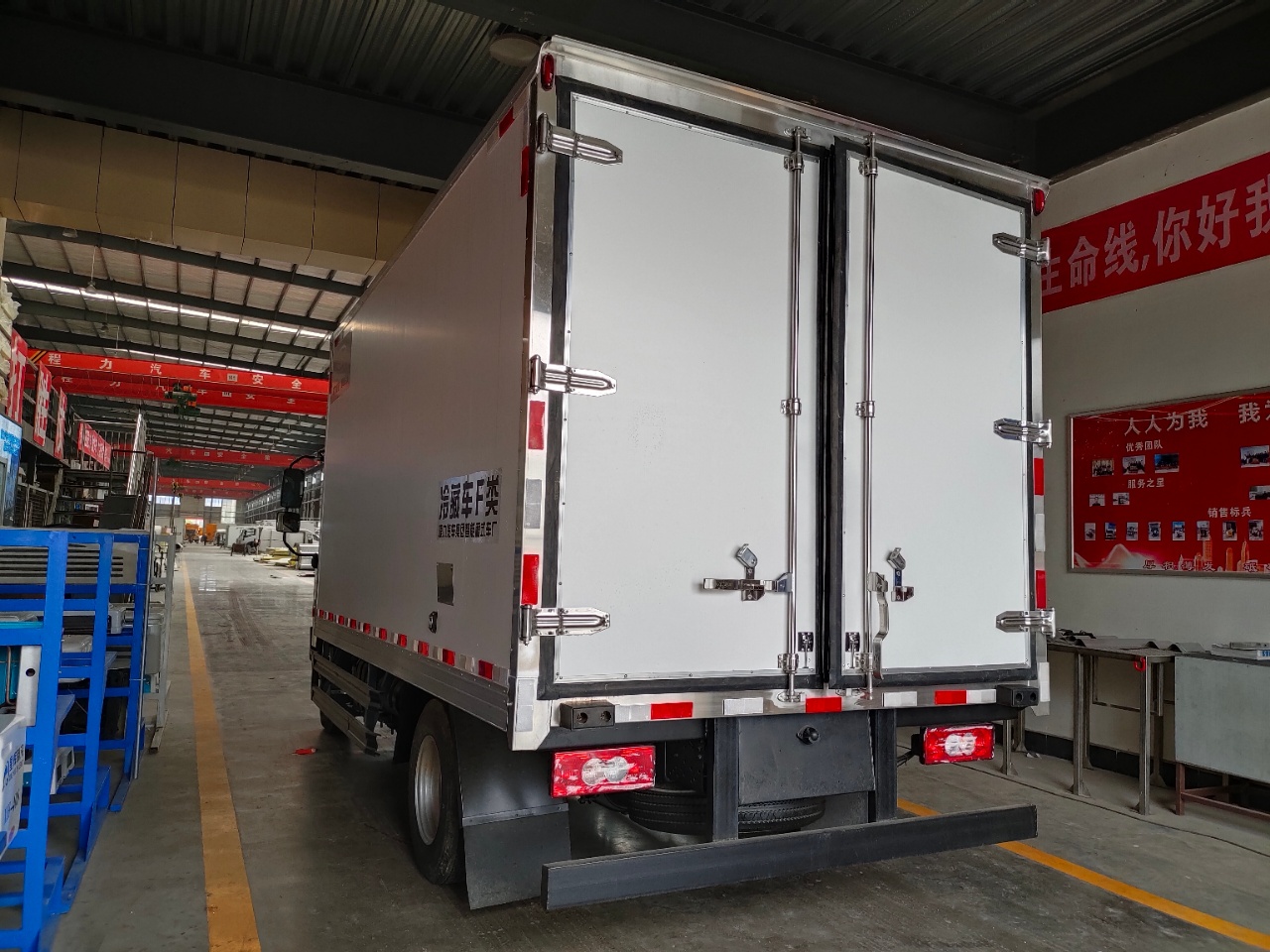 福田領(lǐng)航H2冷藏車