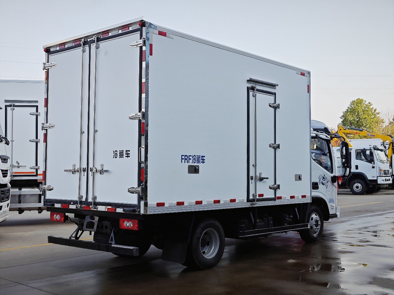 福田奧鈴青春無敵版4.2米冷藏車