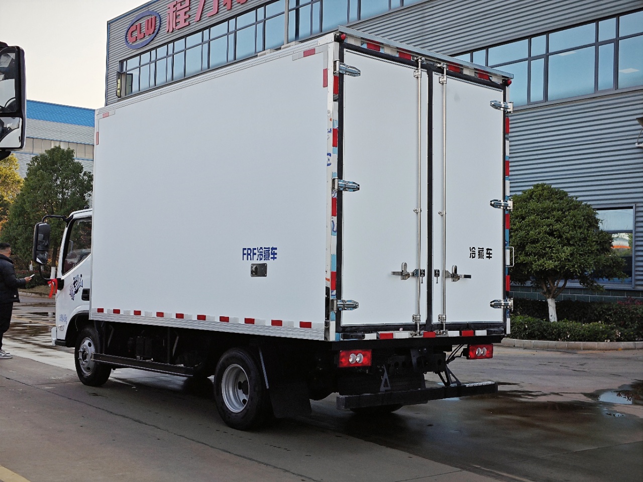 福田奧鈴青春無敵版4.2米冷藏車