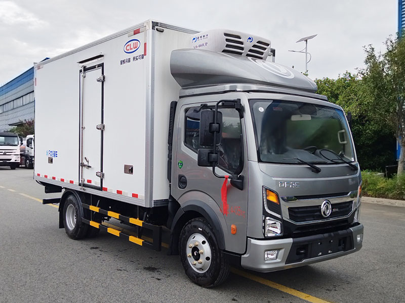 東風星云高端4.2米冷藏車