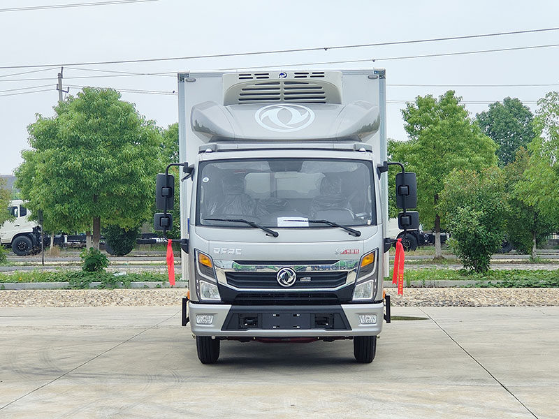 東風凱普特星云4.2米冷藏車