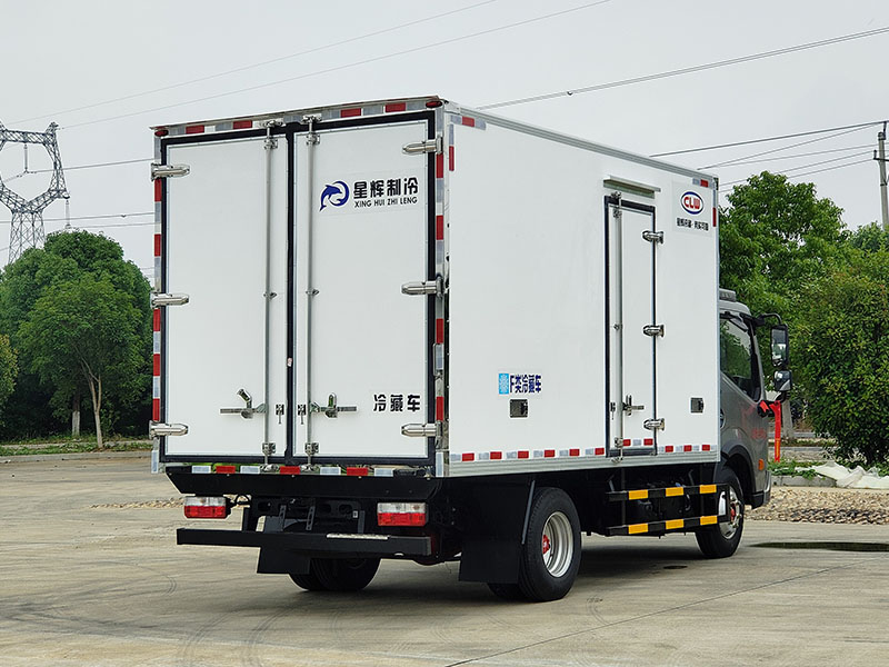 東風凱普特星云4.2米冷藏車