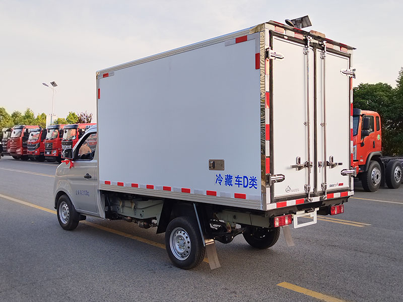 長安跨越T3PLUS冷藏車