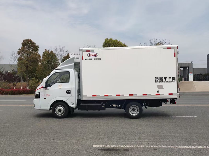 東風(fēng)途逸汽油版冷藏車(chē)