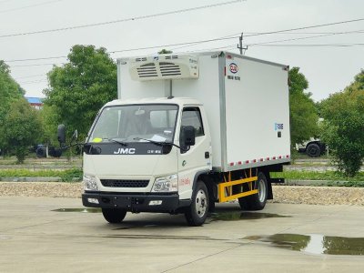 江鈴順達小卡3.7米冷藏車