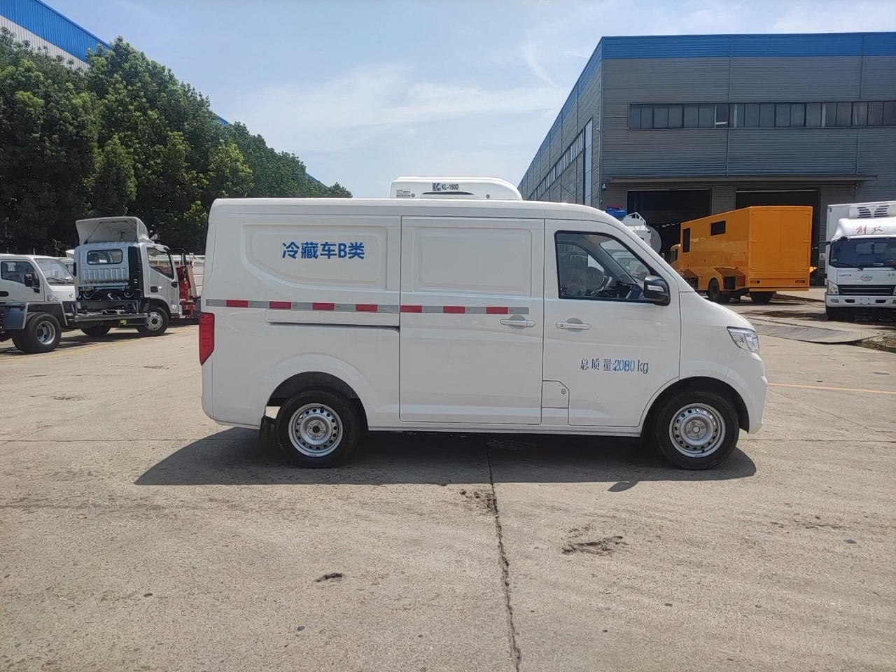 長安跨越星V3面包冷藏車