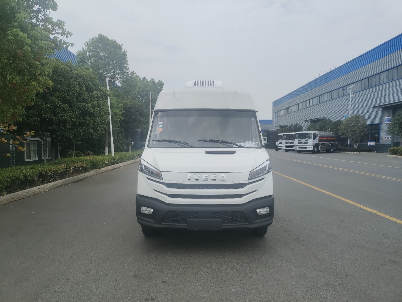 依維柯短軸冷藏車(chē)