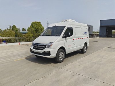 上汽大通V80面包冷藏車