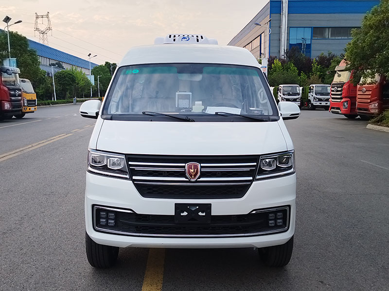 華晨金杯新海獅X30S面包冷藏車