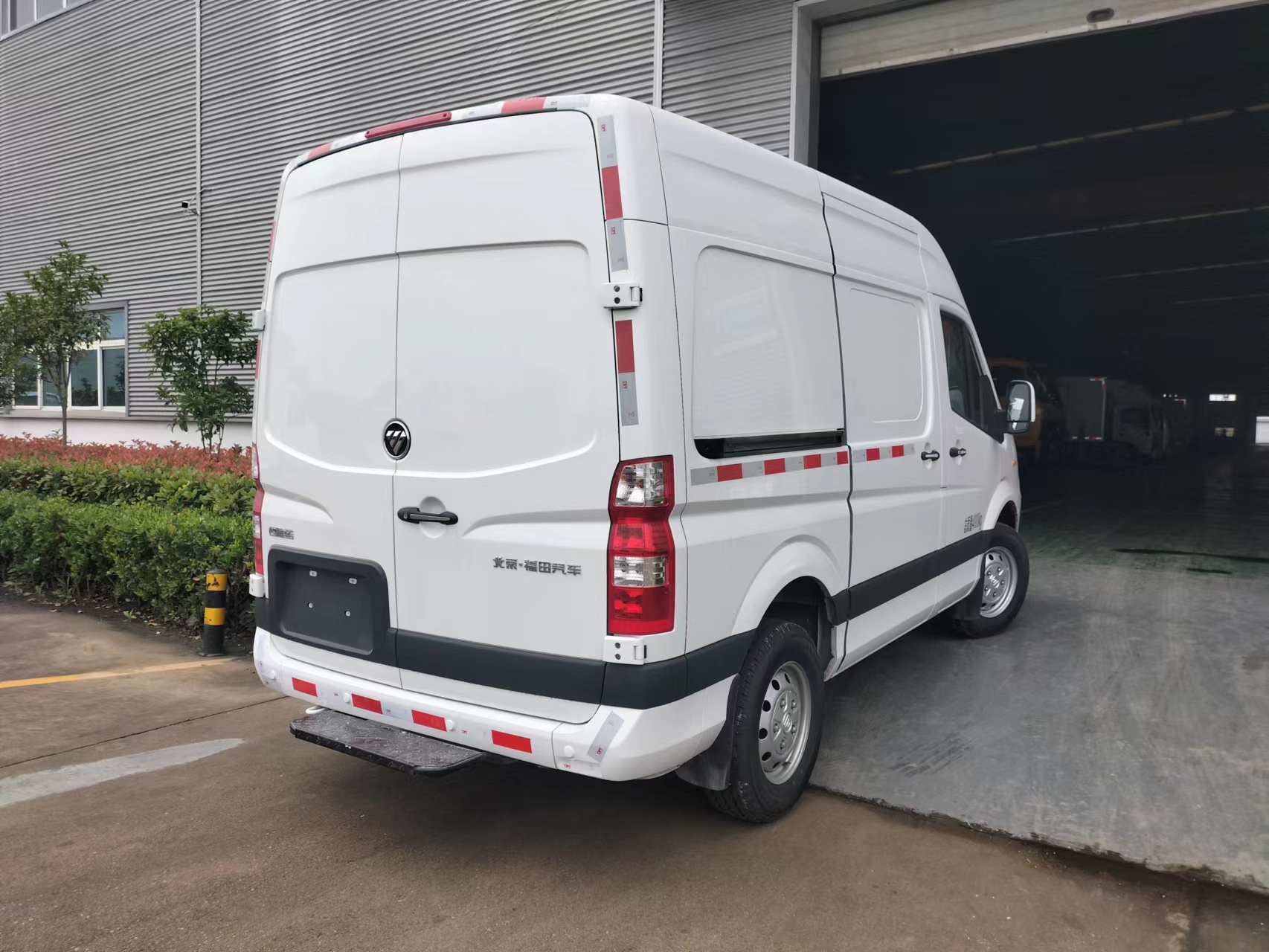 福田圖雅諾短軸面包冷藏車