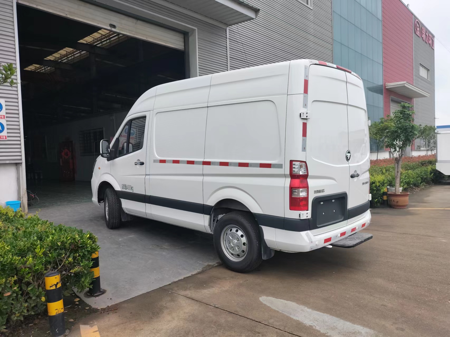 福田圖雅諾短軸面包冷藏車